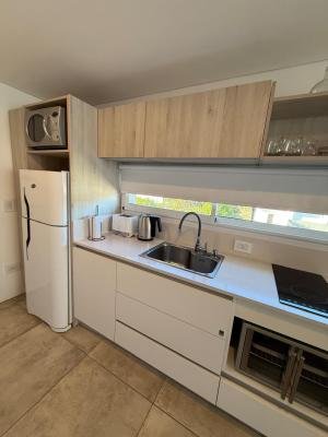 Departamento en alquiler en Pinamar. 1 ambientes, 1 ba&ntilde;o y capacidad de 1 a 3 personas. 