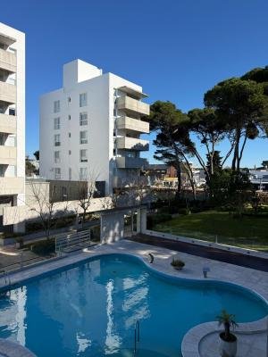 Departamento en alquiler en Pinamar. 1 ambientes, 1 ba&ntilde;o y capacidad de 1 a 3 personas. 