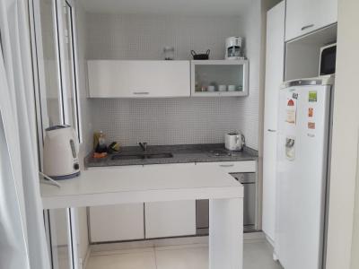 Departamento en alquiler en Pinamar. 2 ambientes, 2 baños y capacidad de 2 a 4 personas. 