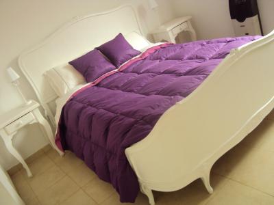 Departamento en alquiler en Pinamar. 3 ambientes, 1 baño y capacidad de 2 a 6 personas. 