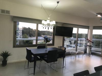 Departamento en alquiler en Pinamar. 2 ambientes, 1 bao y capacidad de 2 a 4 personas. 