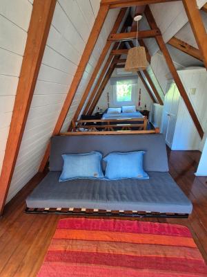 Casa en alquiler en Pinamar. 2 ambientes, 2 baños y capacidad de 2 a 3 personas. 