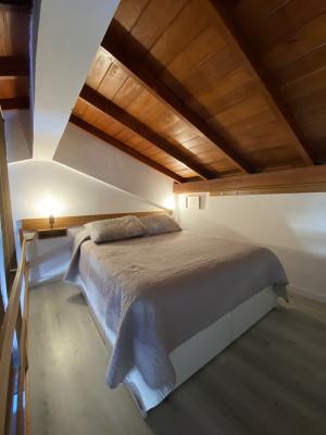 Departamento en alquiler en Pinamar. 1 1/2 ambientes, 1 baño y capacidad de 1 a 3 personas. 